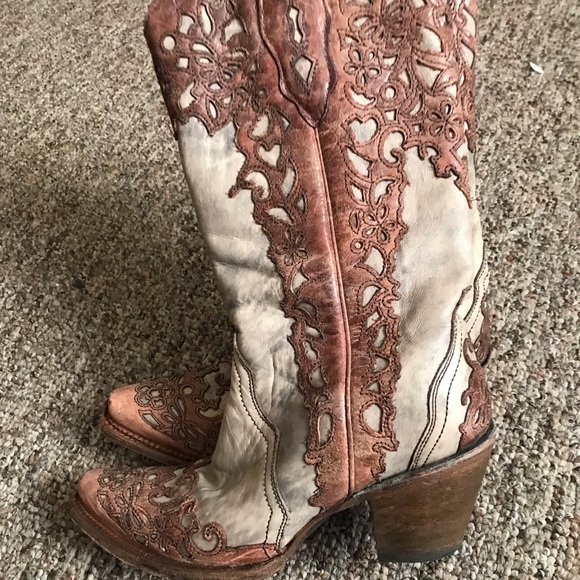 heeled boots - Picture 2 of 2